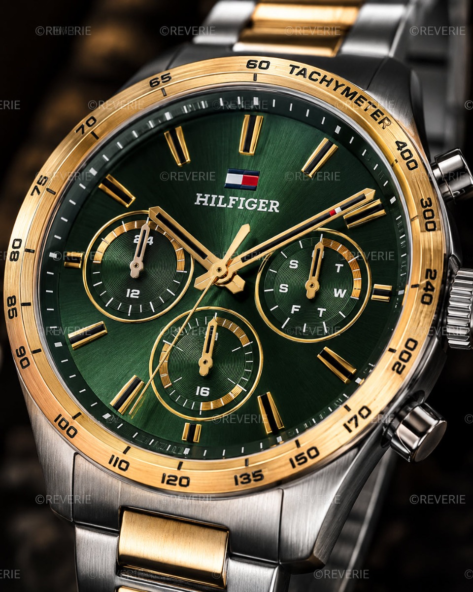 Tommy Hilfiger tvåfärgad herrklocka i stål med grön urtavla 42mm - Quartz - Silver - Herrklocka - Rostfri stål - Härdat mineralglas