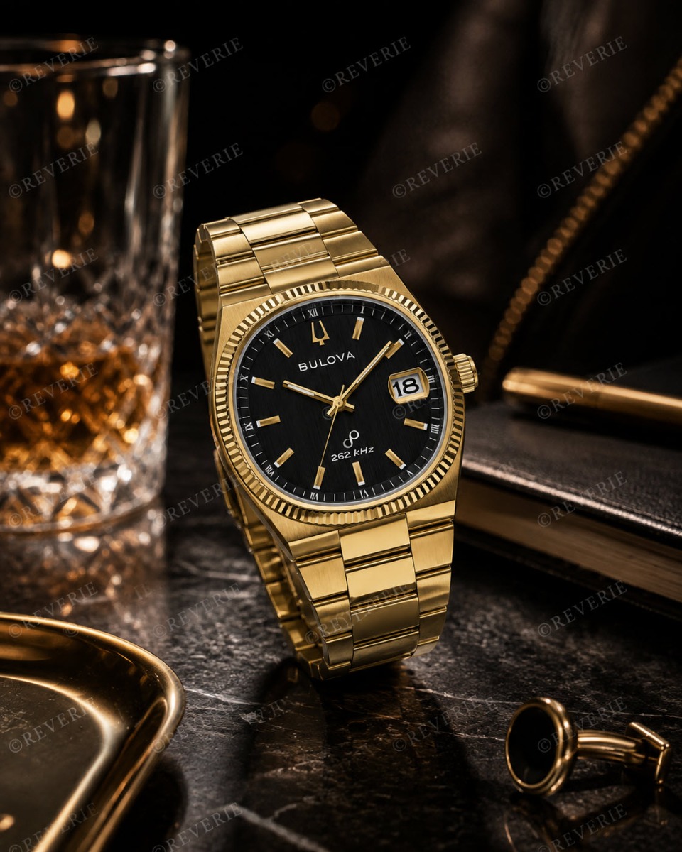 Bulova guldfärgad vintage herrklocka med svart urtavla 38mm - Quartz - Guld - Herrklocka - Rostfri stål - Safir