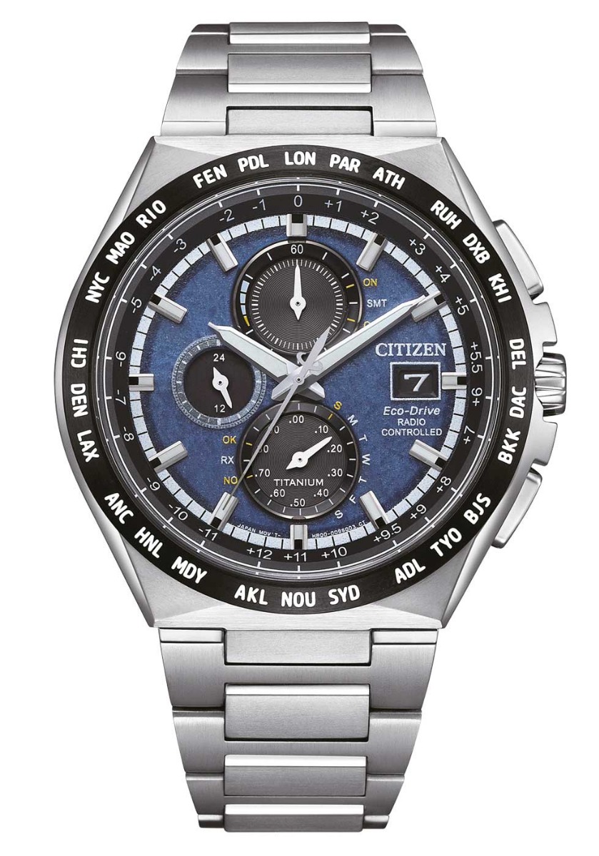 Citizen Eco-Drive titanium världstidsur med H800 urverk och atomtidsstyrning | AT8238-84L - Quartz - Silver - Herrklocka - Titan - Safir