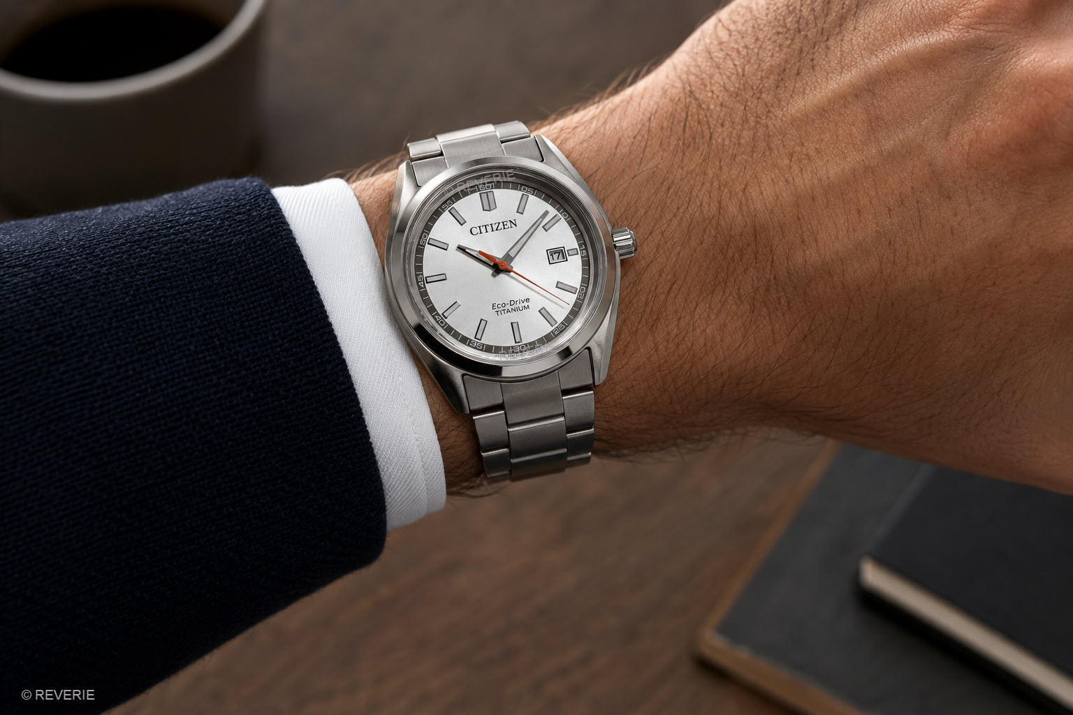 Citizen Mens Solar Super Titanium 40mm - Quartz - Silver - Herrklocka - Titan - Härdat mineralglas