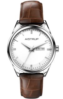 Klassisk herrklocka med vit urtavla, datum- och dagvisning samt brunt läderarmband från Aistrup Classic 78 kollektionen | AIW7801