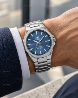 Casio herrklocka i stål med blå urtavla och safirglas i 40mm