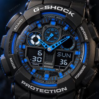 Svart Casio G-Shock herrklocka med blå detaljer och analog-digital visning i 51mm