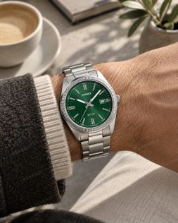 Klassisk Casio herrklocka i stål med grön urtavla i 38mm