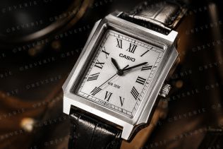 Casio Vintage Black Leather 31mm