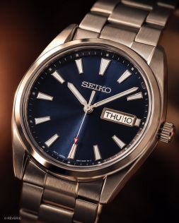 Seiko Mens Blue Steel Day-Date Sapphire 40mm