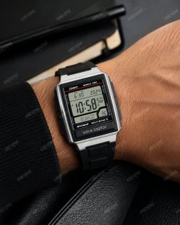 Radiokontrollerad multibandsklocka med världstid och digital display 39mm