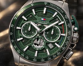 Tommy Hilfiger herrklocka i stål med grön urtavla och kronograf i 44mm