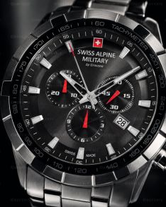 Swiss Alpine Military herrkronograf i stål med svart urtavla och safirglas 46mm