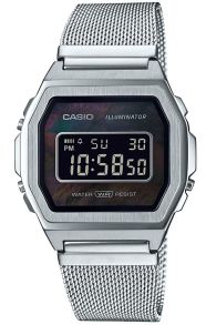 Den digitala skärmen tar bara upp ungefär hälften av ytan, resten är snygg design med lite text på - Casio Classic A1000M-1BEF