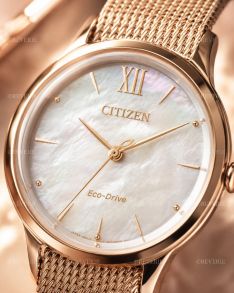 Citizen roséguldfärgad solcellsdriven damklocka med pärlemorurtavla och mesharmband 36mm