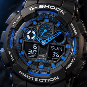 Svart Casio G-Shock herrklocka med blå detaljer och analog-digital visning i 51mm