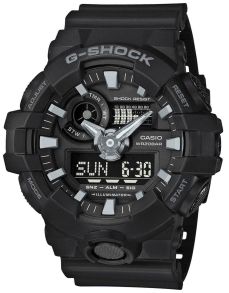 Svart G-Shock med Super Illuminator och dubbeltid | GA-700-1BER
