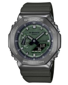Oktagonal G-Shock Metal Series med gröna accenter och 200M skydd | GM-2100B-3AER