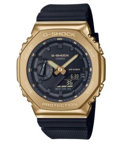 Guld bezel G-Shock med världstid och 200M vattentäthet | GM-2100G-1A9ER