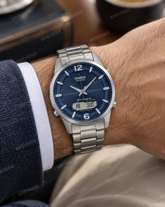Casio herrklocka i titan med solenergi, radiostyrning och safirglas i 40mm