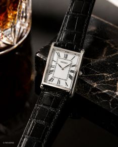 Seiko Classic Mens Rectangular 27mm