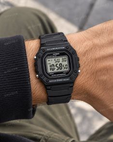 Svart Casio digital sportklocka för herr i 43mm