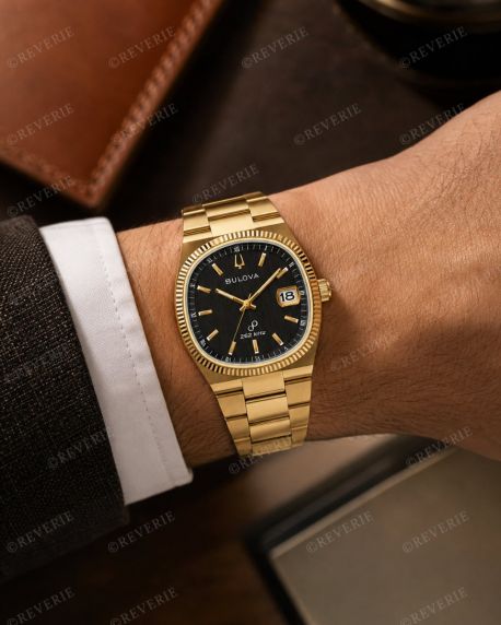 Bulova guldfärgad vintage herrklocka med svart urtavla 38mm