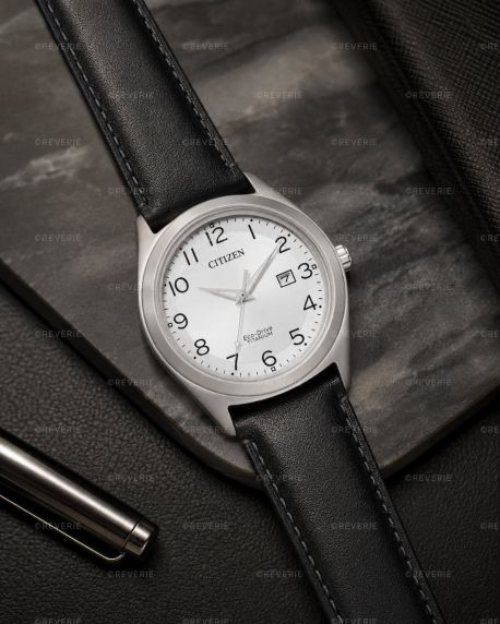 Citizen Eco-Drive herrklocka i titan med svart läderarmband 41mm
