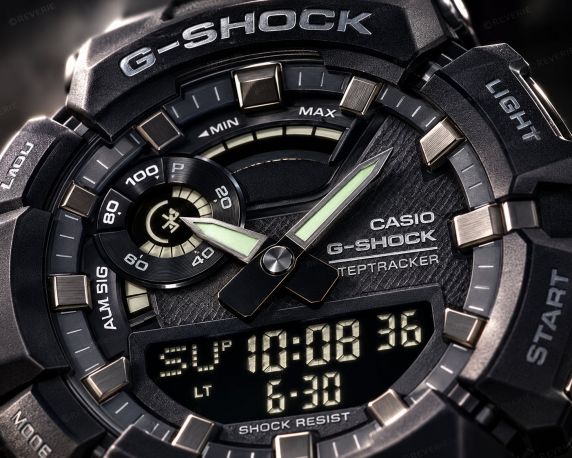 Svart Casio G-Shock klocka med stegräknare och Bluetooth i 49mm