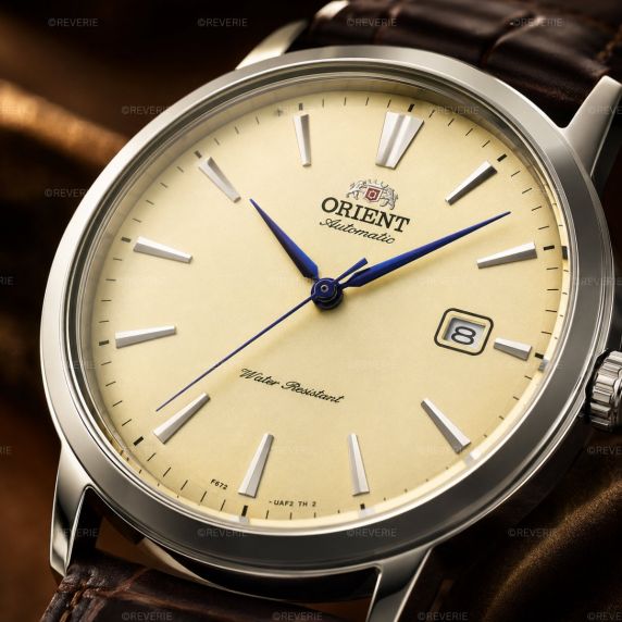 Orient automatisk herrklocka med elfenbensfärgad urtavla och läderarmband 41mm
