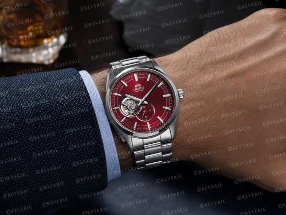 Orient automatisk herrklocka med open heart, röd urtavla och safirglas 40mm