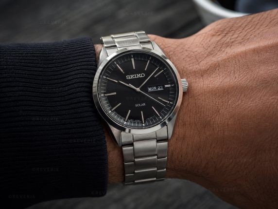 Stål, silver, svart - Seiko Solar Sapphire