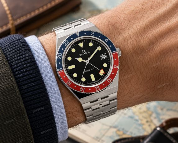 Timex herrklocka i stål med schweiziskt urverk och GMT-funktion i 38mm