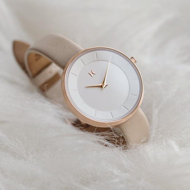 Klassisk minimalism - MVMT MOD D-FB01-RGNU - Quartz - Rött guld - Damklocka - Läder - Härdat mineralglas