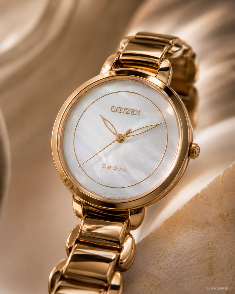 Citizen Eco-drive damklocka med pärlemorskiva | Roséguldspläterad elegans med sex månaders gångreserv - Quartz - Guld - Damklocka - Rostfri stål -...