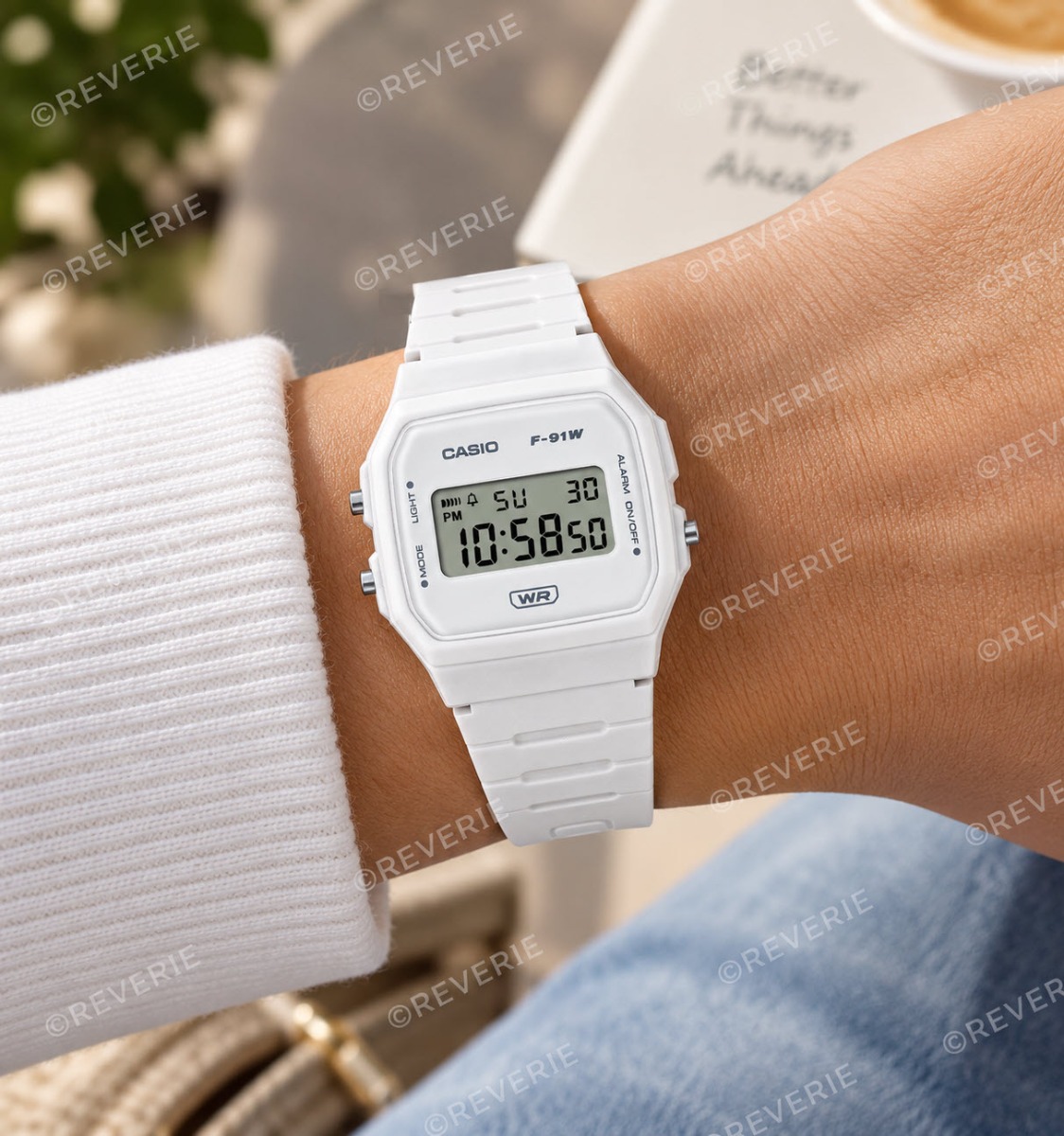 Klassisk vit Casio digital unisex klocka med bio-baserat band och hållbar stil 35mm - Digitalt - Svart - Unisex - Hartsled - Akryl
