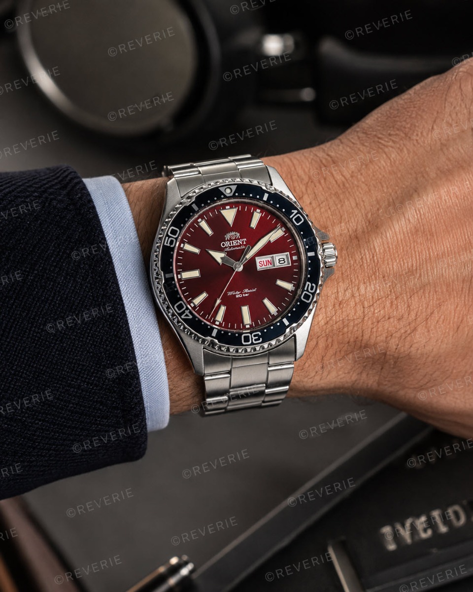 Orient Mens Red Steel Automatic Sapphire Diver 42mm - Automatisk - Silver - Herrklocka - Rostfri stål - Safir