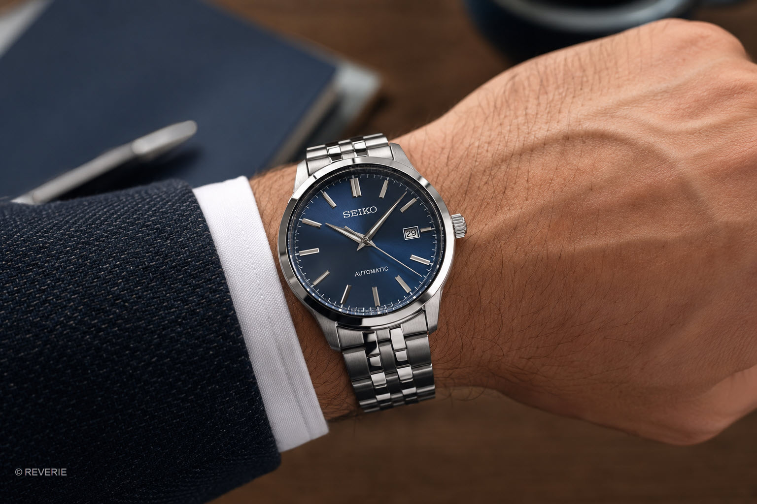 Seiko Mens Classic Automatic Blue Steel 41mm - Automatisk - Silver - Herrklocka - Rostfri stål - Härdat mineralglas