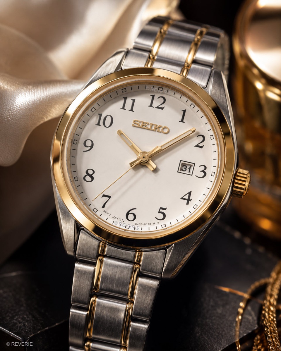 Seiko Classic Lady Two-Tone Sapphire 30mm - Quartz - Silver - Damklocka - Rostfri stål - Safir