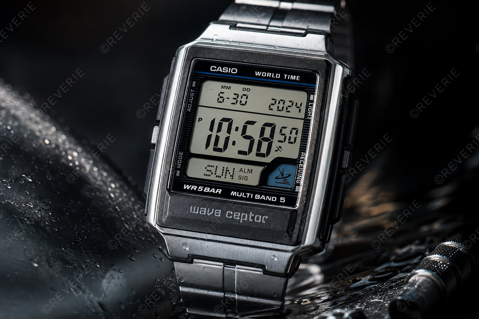 Radiostyrd Casio digital klocka i rostfritt stål med världstid 39mm - Digitalt - Silver - Unisex - Rostfri stål - Akryl